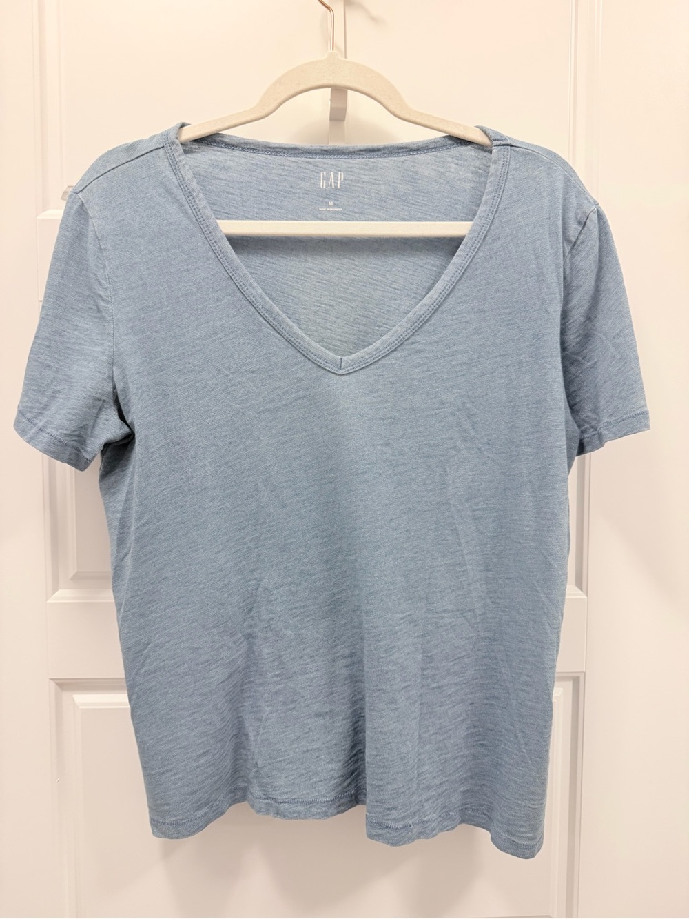 Gap Modern V-Neck T-Shirt Women's Cotton Blue Tee Medium